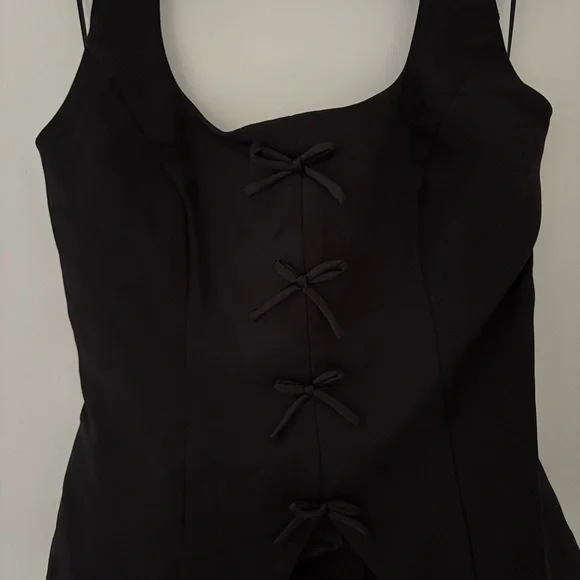 Lucy Paris Vivienne Bow Halter Top - Picture 4 of 7